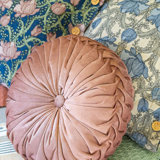 Hemtextil och gardintyg Hemtextil och färdiga gardiner